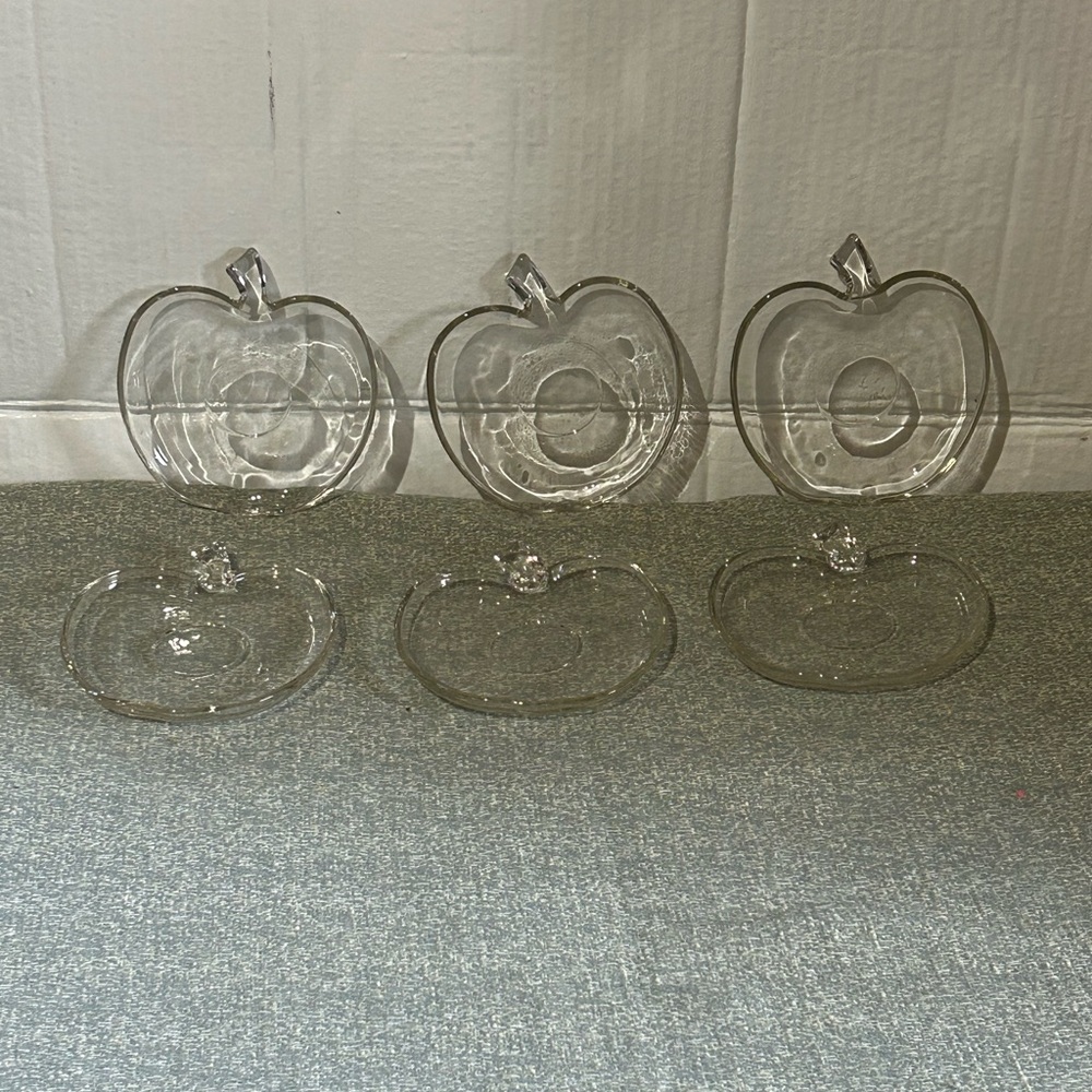 Clear Glass Apple-Shaped Plates Set